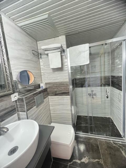 Uenaten Otel Gaziemir Zewnętrze zdjęcie